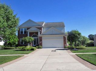18118 Country Club Dr, Macomb, MI 48042