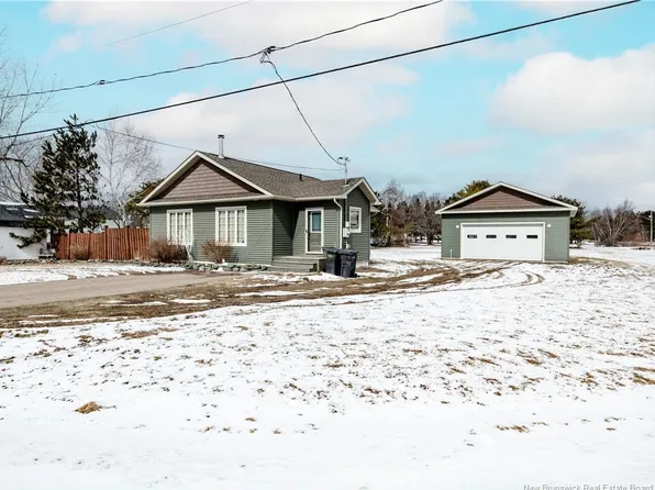 7 Soleil Levant, Saint Louis De Kent, NB E4X 1H4