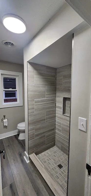 4 bed, 3500 sqft, $1,595 — Photo 3