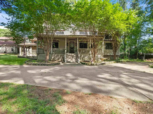 1402 Mary Jane Dr, Longview, TX 75601