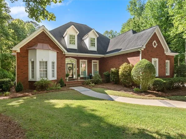 4310 Winslow Ct, Douglasville, GA 30135