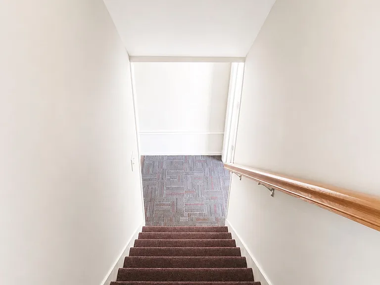 24 Hobart Ln #24 — Photo 23