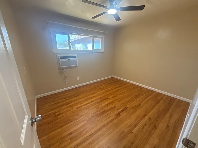 5457 Dorothy Dr — Photo 14