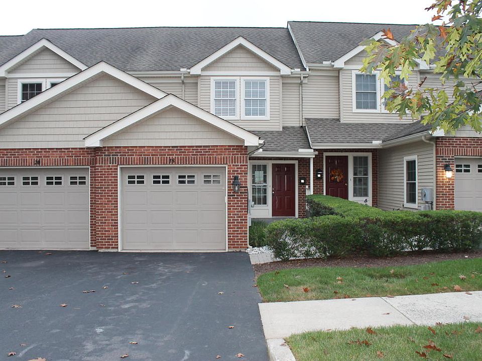 1st image of 18 Elm Ct