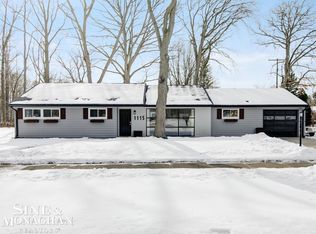 1115 17th St, Marysville, MI 48040