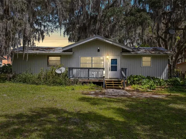 152 Little Orange Lake Dr, Hawthorne, FL 32640