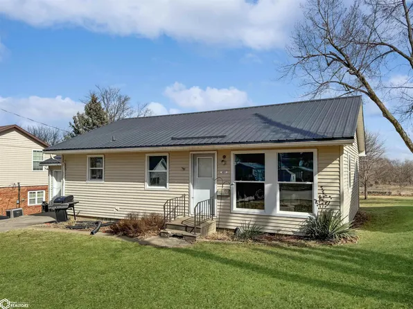 409 Taylor St, Traer, IA 50675