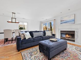 333 Palmer Hill Rd APT 2E, Greenwich, CT 06878