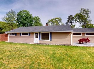 3 Thomas St, Enfield, CT 06082