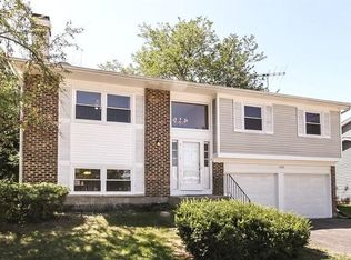1465 Port Arthur Ct, Hoffman Estates, IL 60192