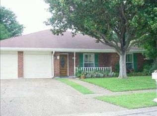 224 Penfold Pl, River Ridge, LA 70123