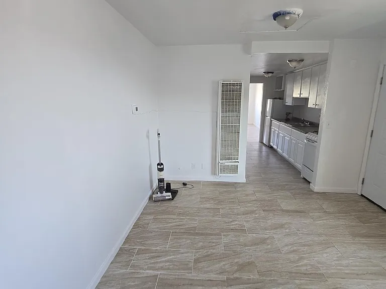 7766 1/2 N Star Ave — Photo 5