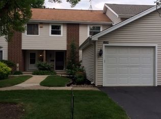 5S504 Innisbrook Dr, Naperville, IL 60563