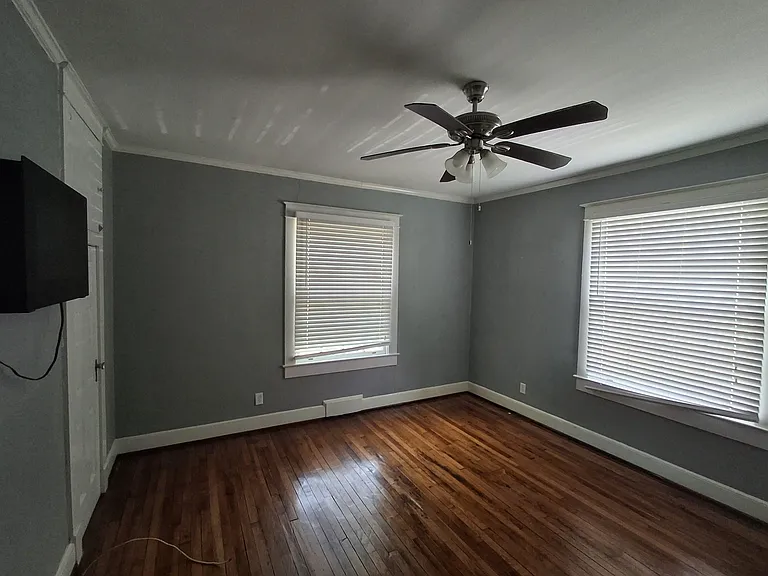79 S Lafayette St — Photo 19