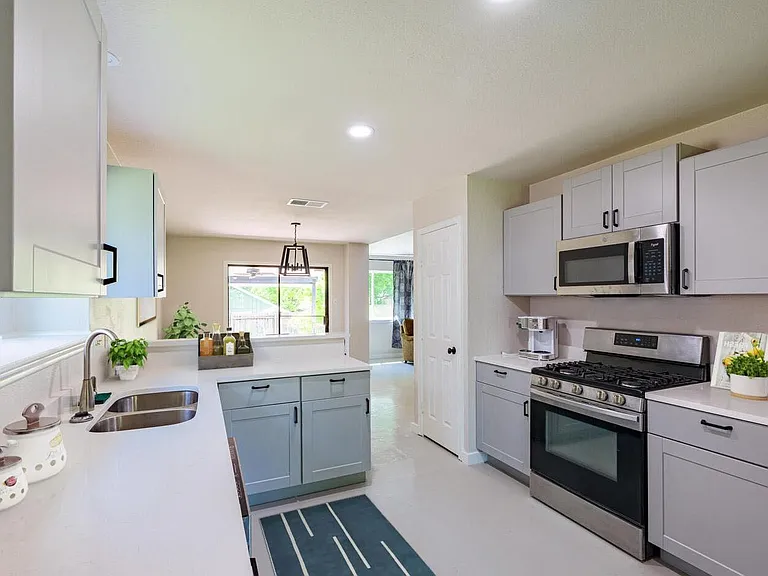 Thompkins Dr — Photo 4