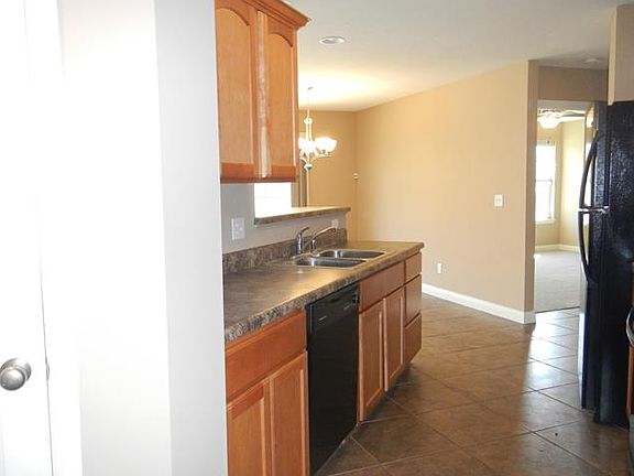 5th image of 5704 Murfreesboro Dr