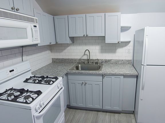2nd image of 1795 Blair Ave