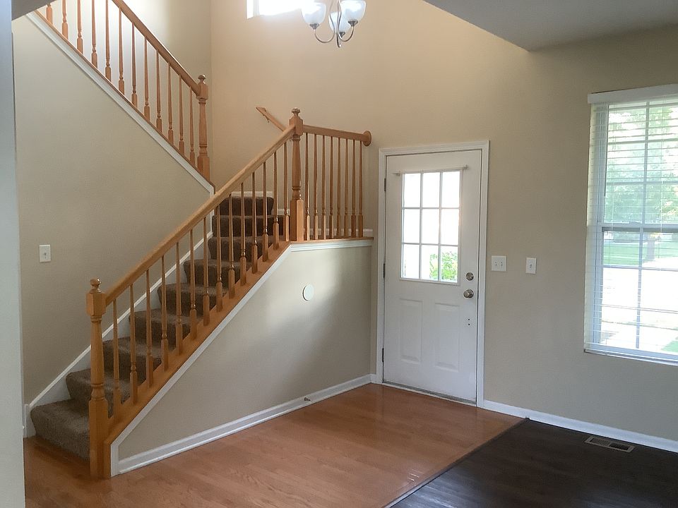 605 Country Brook Ln, Harvard, IL 60033 Zillow