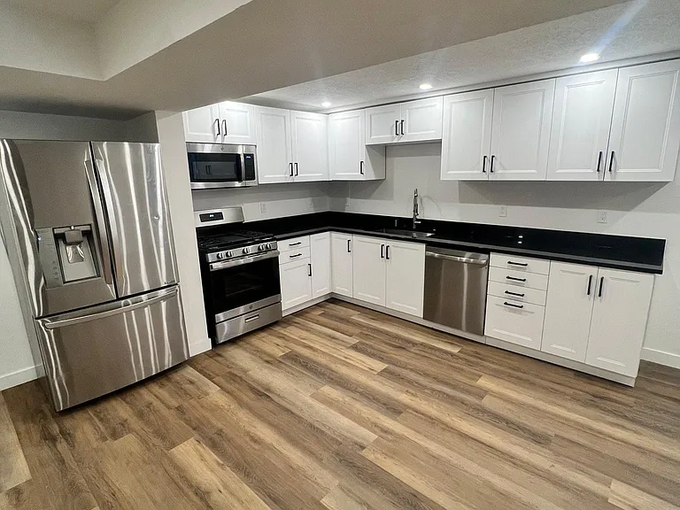 3533 S Park Pl — Photo 5