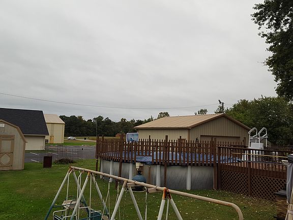 2nd image of 119 Shelley Ct