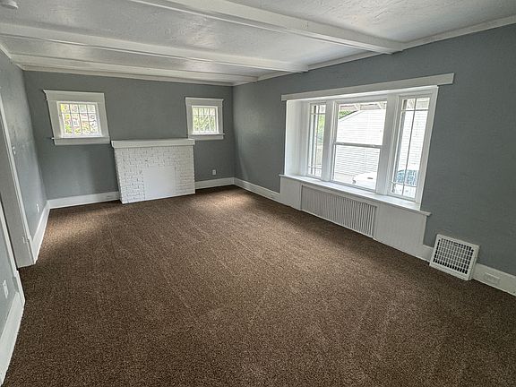 5th image of 68 E Dartmore Ave