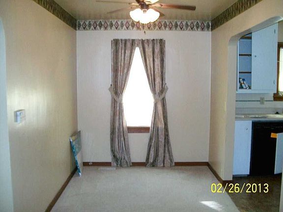 2nd image of 102 N Nutting St