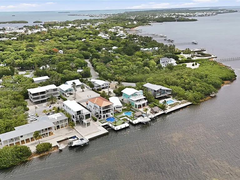 235 Tavernier Dr — Photo 44
