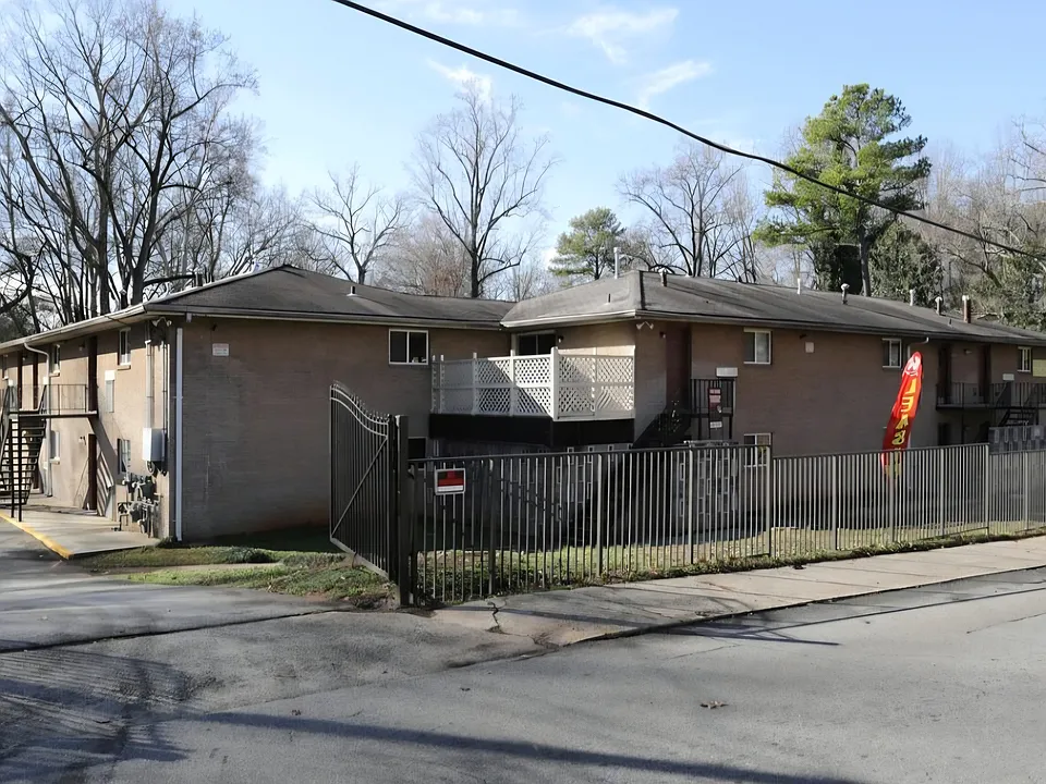 3300 College St #21