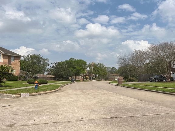 5th image of 3423 Hickory Creek Dr