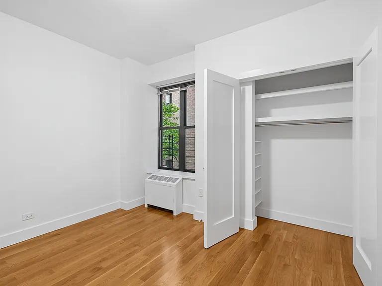 628 W 151st St #1J — Photo 9