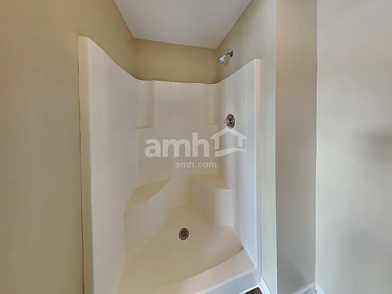 275 Monarch Dr — Photo 15