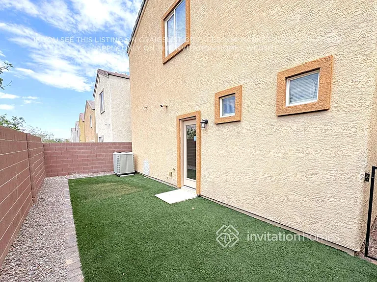 7447 Manfre St — Photo 14