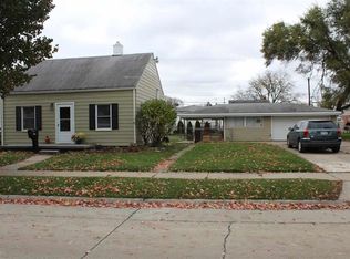 8068 Kaltz St, Center Line, MI 48015