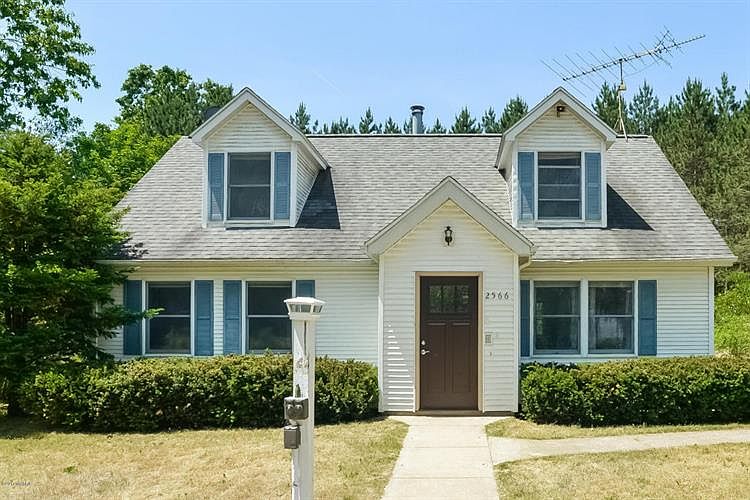 1st image of 2566 Thompson Dr