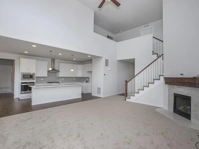 715 Lene Ln — Photo 26