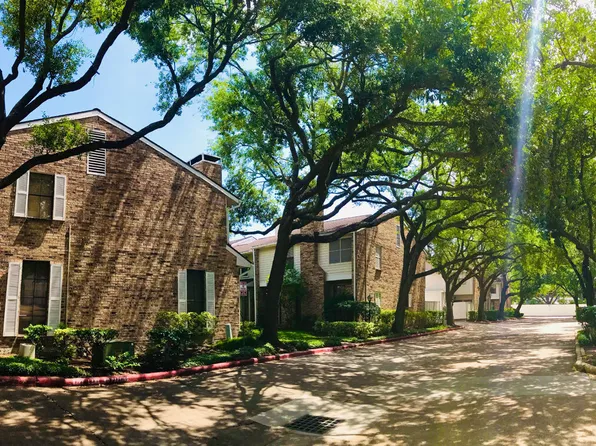 San Felipe Square Townhomes