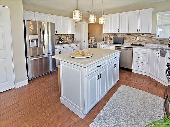 5th image of 39 Grayhawk Ct