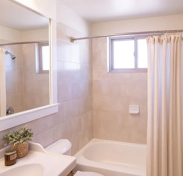 1335 N Gaylord St #103 — Photo 11