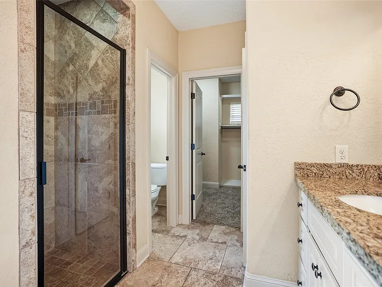 536 Stephen F Austin Dr — Photo 20