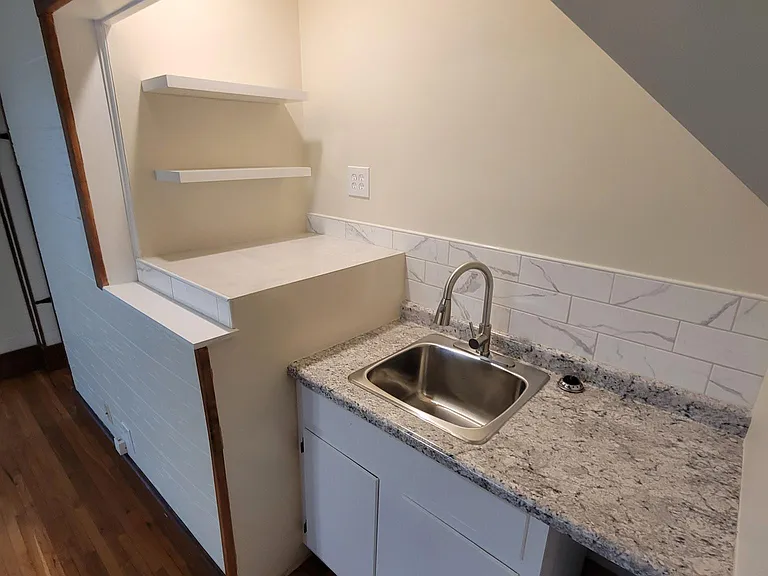 1047 N Coolidge Ave — Photo 26