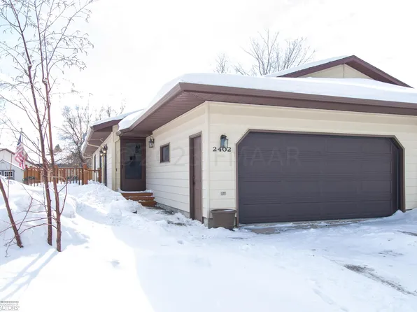 2402 26th Ave S, Fargo, ND 58103