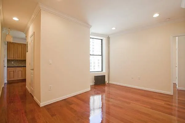 Rented by Meyerson Management | media 13