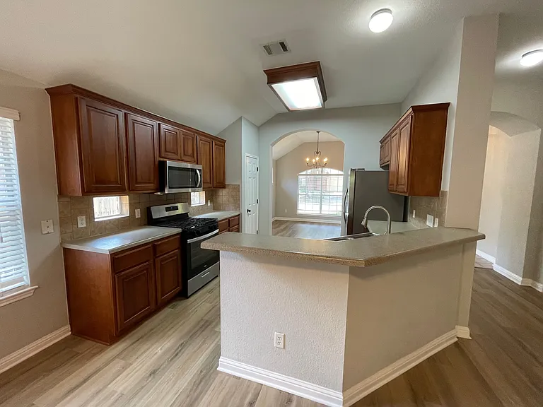 10025 Mount Rainier Dr — Photo 10