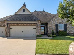 3124 E 143rd St S, Bixby, OK 74008