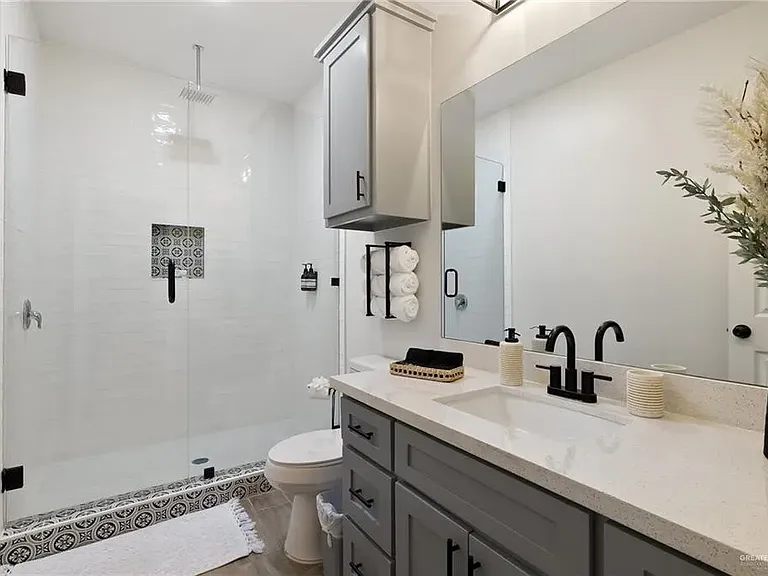 5904 Sandpiper Ave #3 — Photo 9