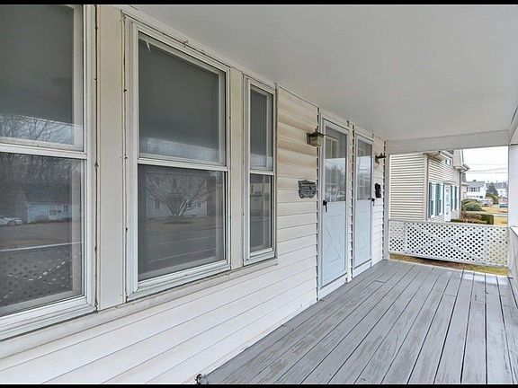 2nd image of 179 South St #1
