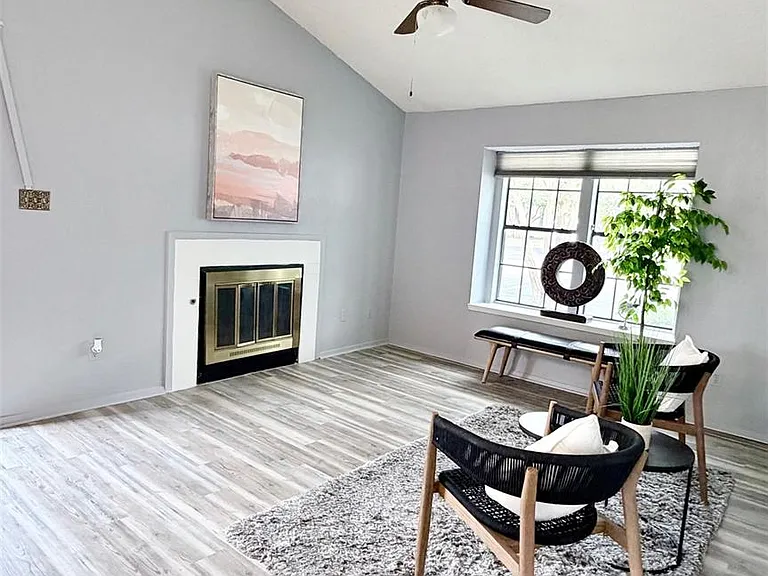1411 Gracy Farms Ln #96 — Photo 8