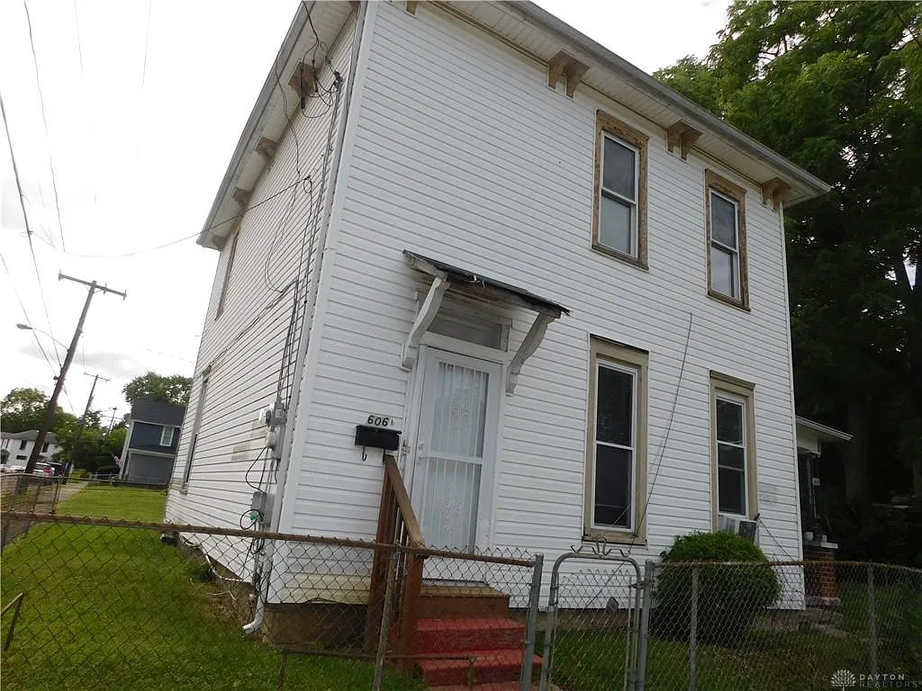 2 bed, 1.0 bath, 800 sqft, $775 — Photo 2