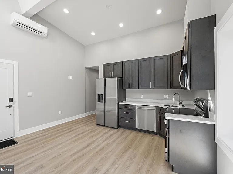 4535 Avondale St #1 — Photo 8