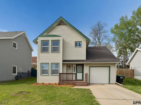 3468 Fowler Cir, Omaha, NE 68111